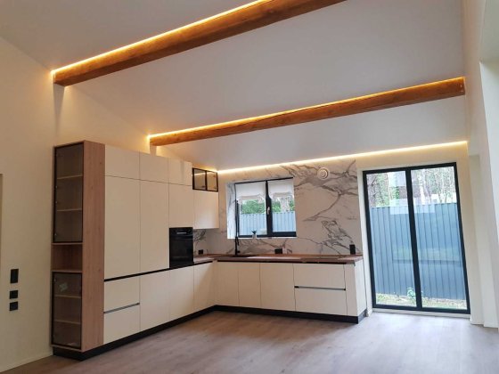 Будинок Бортничi (м. Бориспiльска 4,5 км) + генератор. Киев