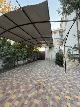 Сдам дом Архитекторская  с ремонтом 4 к 150 м ,место для авто! Киевски - фото 1
