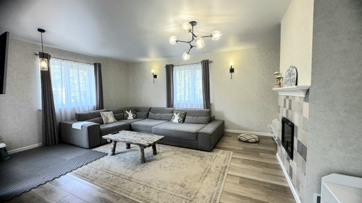С. Гатне, окремий будинок 240м2, басейн, поруч м. Теремки - фото 1