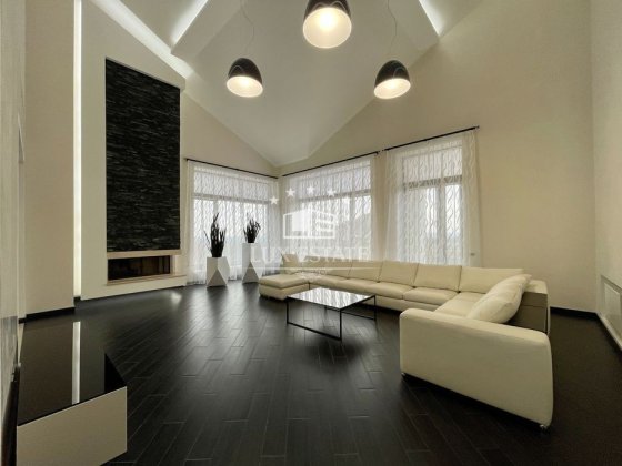 Оренда елітного будинку в КМ Зелений Гай, Лісники Лісники