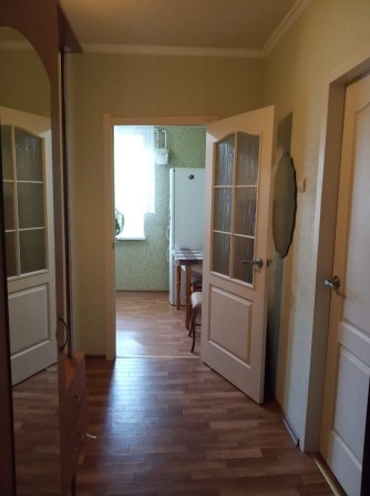 Продам 1-ком Левый Берег 3этаж, мебель и техника - фото 1