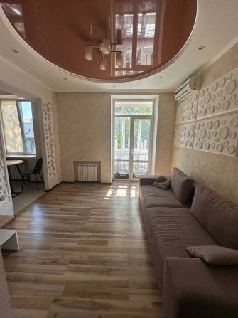 Здається 2 кімнатна квартира в центрі вул. Академічна - фото 1