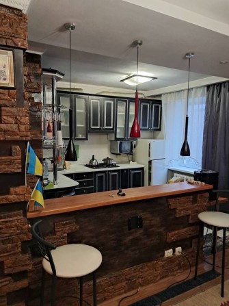 Здається 3-кімнатна квартира в районі Осташівка - фото 1