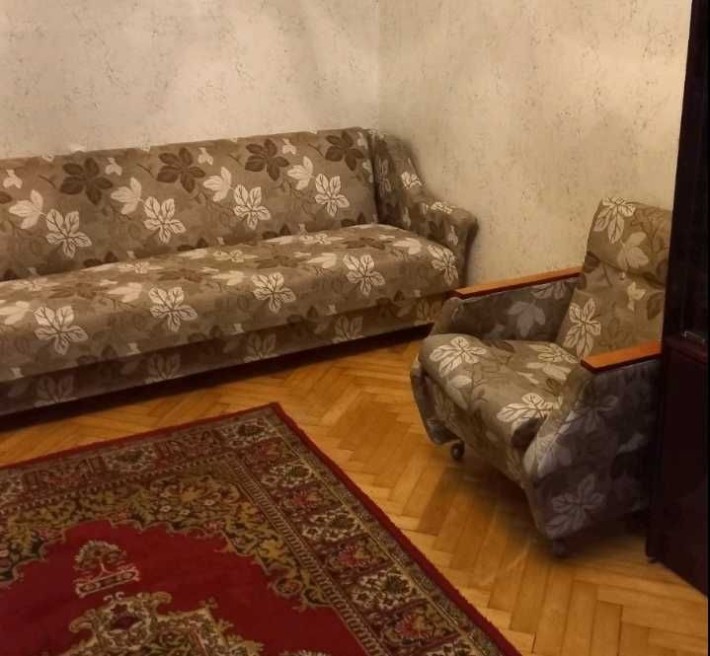 Оренда 2 кім квартири на 1му поверсі  на вул Карпенка в Тернополі - фото 1