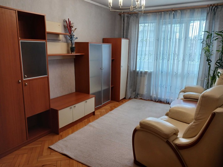 Оренда 2 кімн. м. КПІ 5 хв окремі. с/в роздільний. - фото 1
