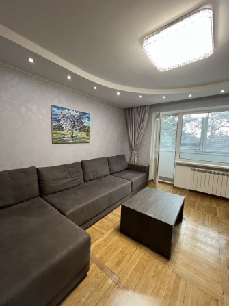 Сдам трехкомнатную квартиру на Бабурке - фото 1