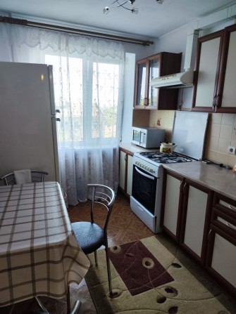 Сдаю 3к/кв центр ул.Спасская 5/9 чешка, мебель,техника 10000 - фото 1