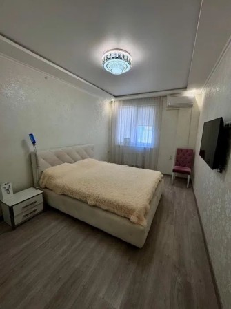Сдам 2 ком кв ЖК Континент 4-5 станция Люстдорфская дорога Код1039 - фото 1