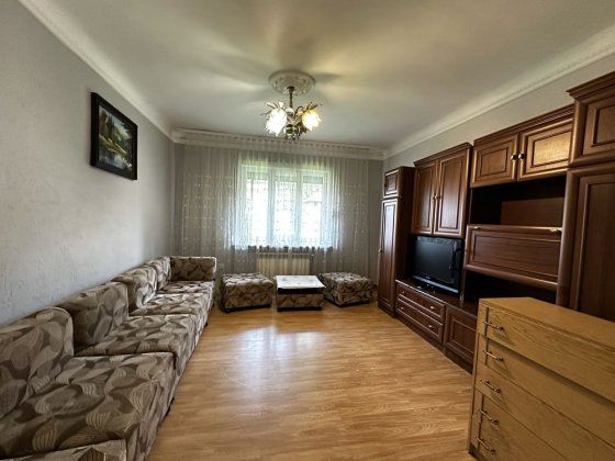 Оренда 3 кімнатного Будинку, Дома із двориком Черновцы