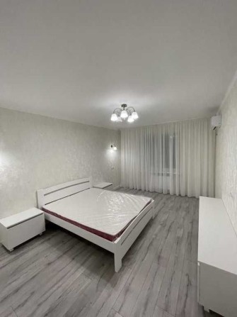 Сдается 1к квартира на Победе в новострое - фото 1