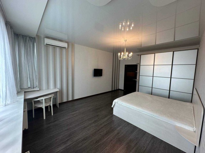 Оренда у ЖК Riverstone, 1-к (2-к) 60м2, Дніпровська наб. 14а, Осокорки - фото 1