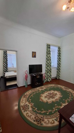 Центр. Сдам часть дома 50кв.м, АГВ, в/у, мебель. Цена 16000грн. - фото 1