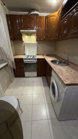 Сдам 2 к.кв-ру на Космосе 3/5 комнаты раздельные - фото 1