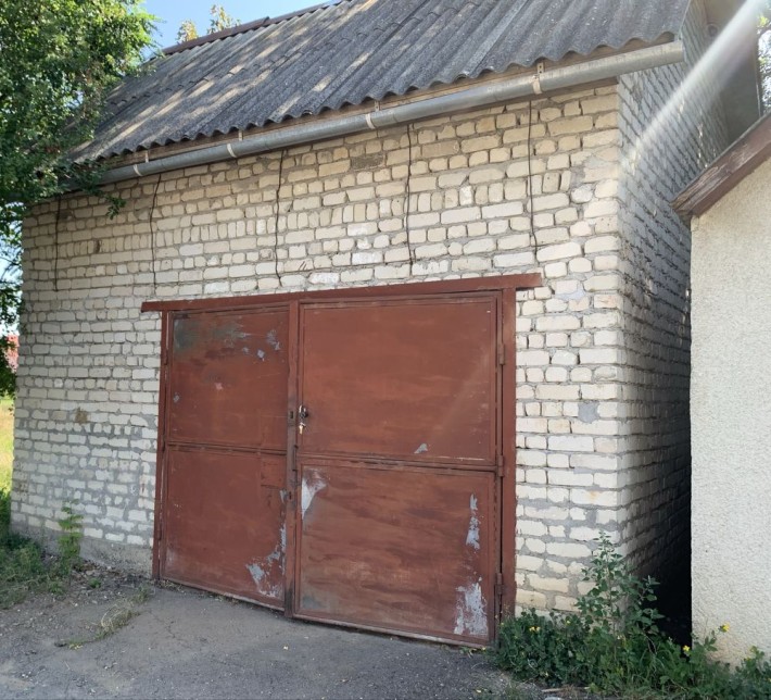 Продається гараж ,розміри 5х6 метрів - фото 1