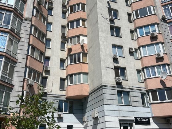 Продам паркомісце ЖК « Ліко Граді» Ломоносова 60 А Киев