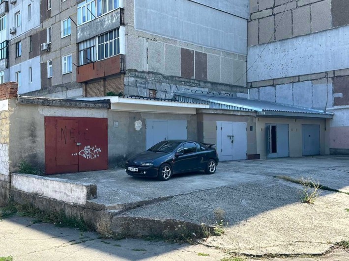 Продам 2 спаренных гаража по ул. Полтавская 23 - фото 1
