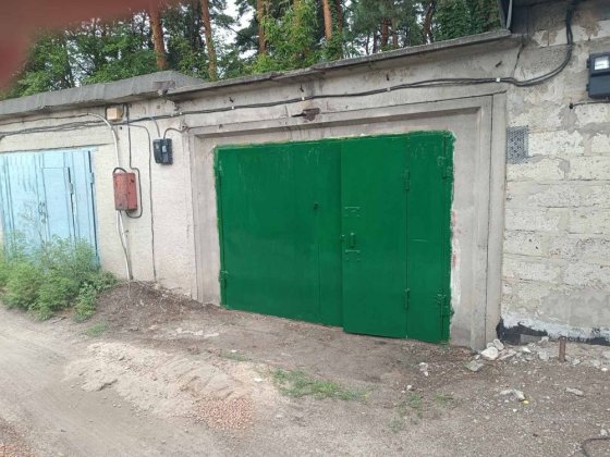 Продам гораж біля метро Бориспільска Київ