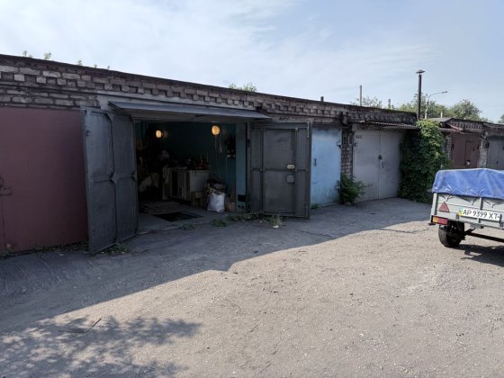 Гараж капитальный с подвалом.  Кооператив Днепроспецсталь Новослободка