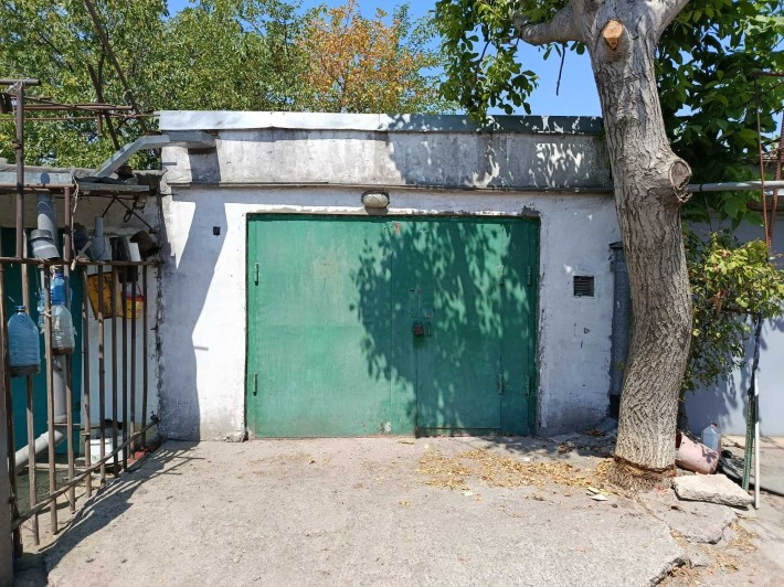Продаю капитальный гараж - фото 1