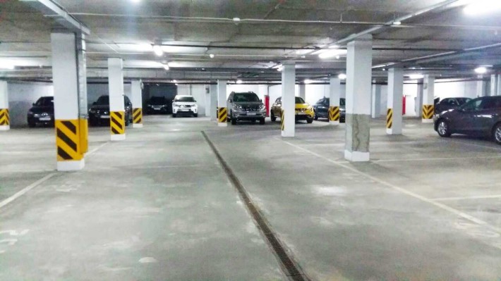 Продаж 2 підземних паркомісця. ЖК Лазуринй Блюз, Туманяна 15 А. Без % - фото 1