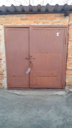 Продам капітальний похідний погріб у гаражному кооперативі - фото 1