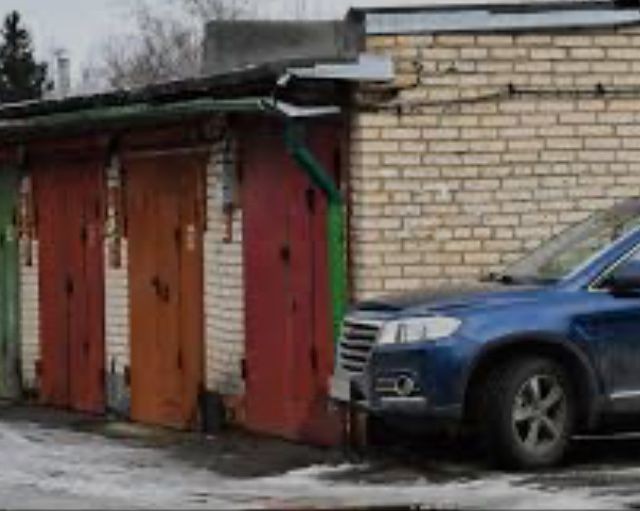 Подвійний гараж на дві машани на Печерську - фото 1
