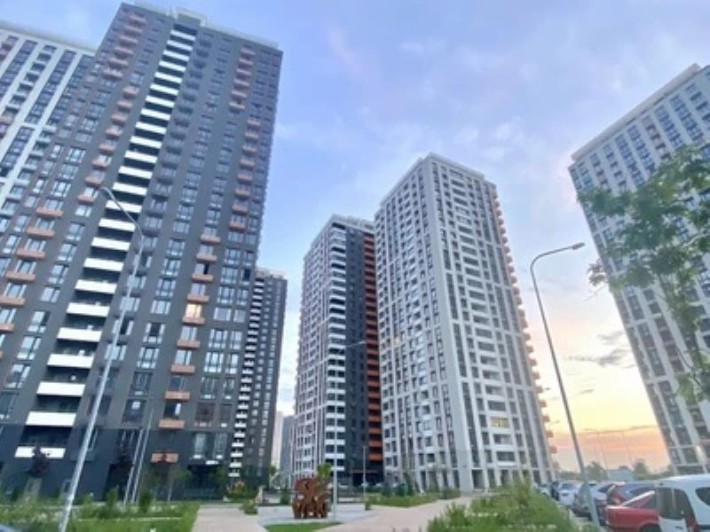 Продаж 2-к квартири вул. Дніпровська набережна 20а - фото 1