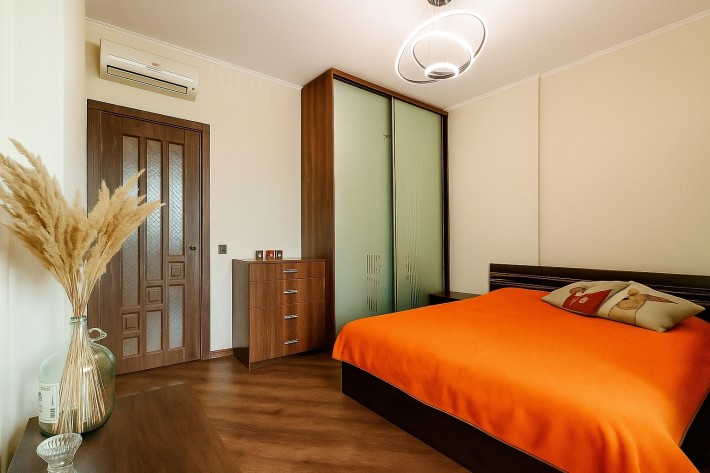 Продаж 2к квартири з ремонтом Осокорки Позняки вул. Урлівська 23-а - фото 1