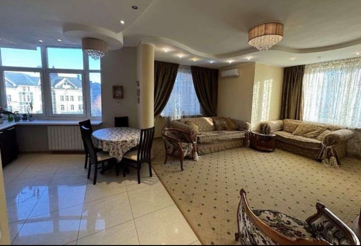 Продаж 3-к квартири просп. Володимира Івасюка 8a - фото 1