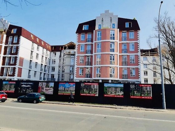 Продаж 2-кімнатної квартири вул. Дмитра Луценка 2в. Київ