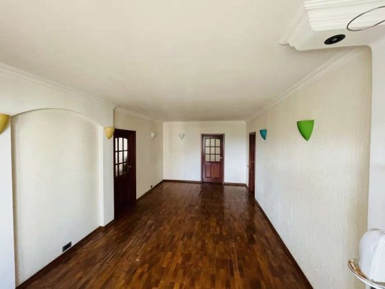 Продаж 3-кімнатної квартири на вул. Лаврухіна, 7 Київ