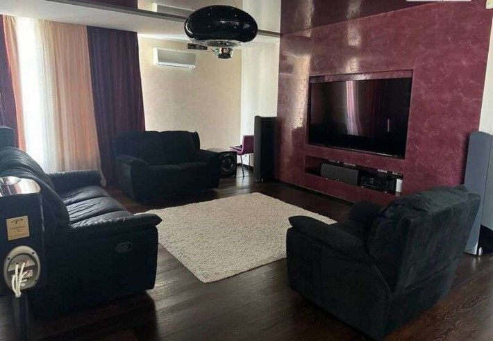 Продаж 4-кімнатної квартири на просп.Лобановського (Червонозоряний), 4а - фото 1