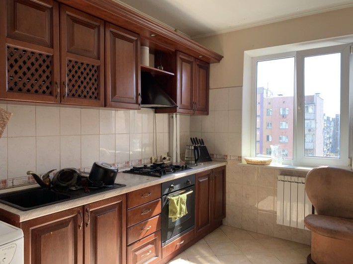 Продаж 3 кімн., по вул. Бережанська 12, метро Мінська, - фото 1