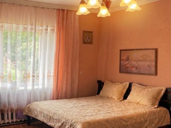 Запрошуємо на відпочинок в м. Берегово біля термального басейну Берегово