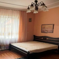 Запрошуємо на відпочинок в м. Берегово біля термального басейну Берегове