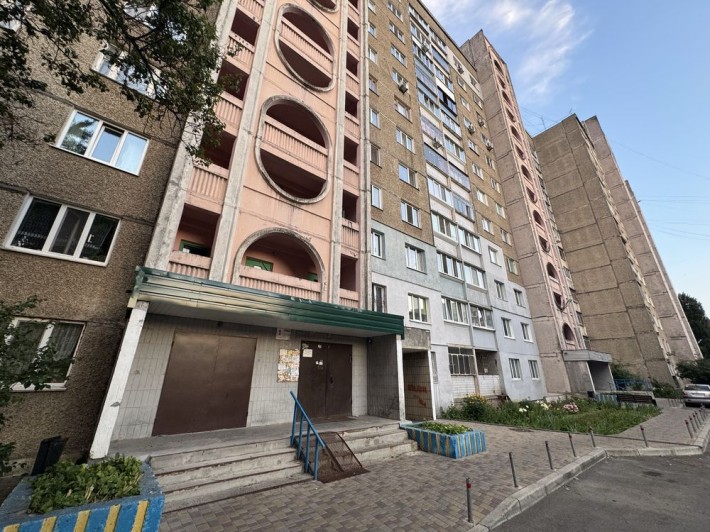 Продаж  3х кім квартири в центрі міста - фото 1