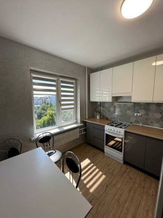 Продаж 2к квартири з євроремонтом на вул. Миколайчука, 13 - фото 1