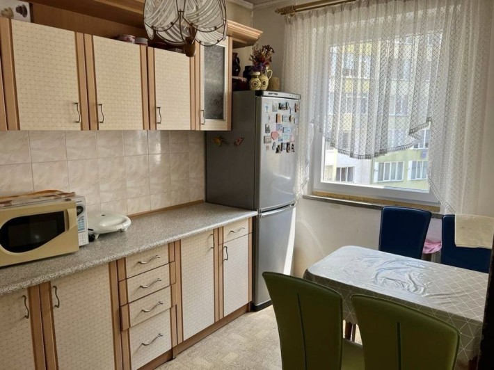Продаж 2 к квартири з меблями і технікою ( Під ПОСТАНОВИ) - фото 1
