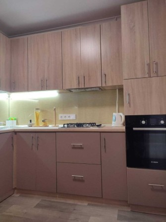 Продам 1к. квартиу,  м. Вишневе, вул. Квітнева 15 - фото 1