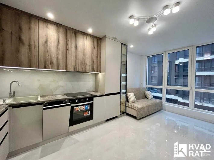 Продам 1-кім квартиру з ремонтом - фото 1