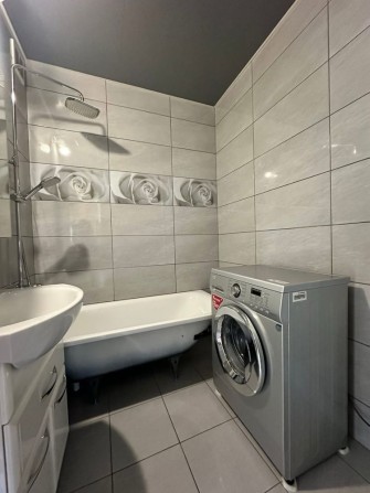 Продаж 2-кімнатна на Незалежності (МакДональдс) - фото 1