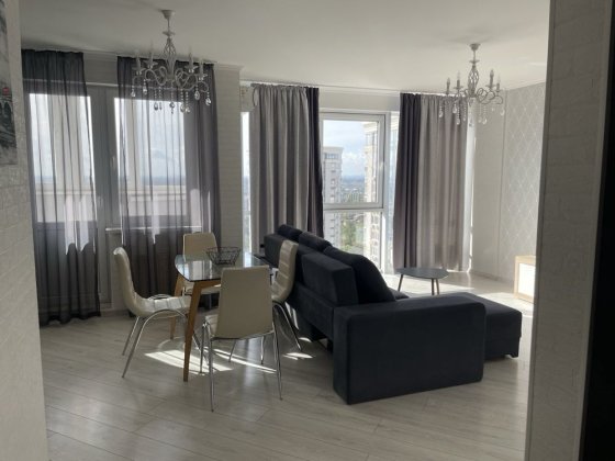 Терміново . Продаж 1 кім квартири Зелений квартал Бровары