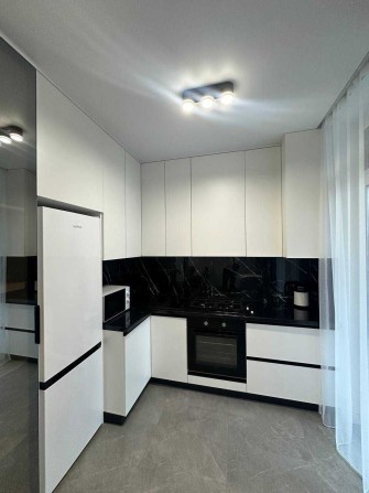 Продаж 1к квартири з ремонтом біля річки - фото 1