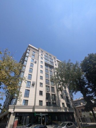 Продаж 1 кімн квартири (півторачка) з частковим ремонтом в центрі - фото 1