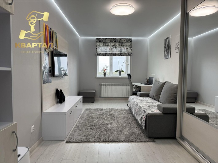Велика 3 кімнатна квартира біля ПАРКУ Ярослава Мудрого 90а Кірова - фото 1