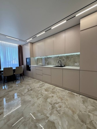 Продаж 2 км квартири в самому центрі міста - фото 1