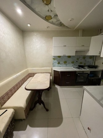 Продам 2к квартиру 70м2 Вишневе вул.Святоюріївська 11а. - фото 1