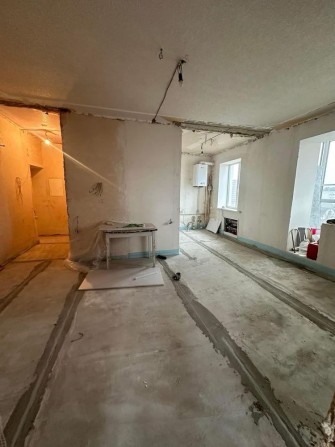ПРОДАЖ 3 кімнатної квартири в Центрі міста - фото 1