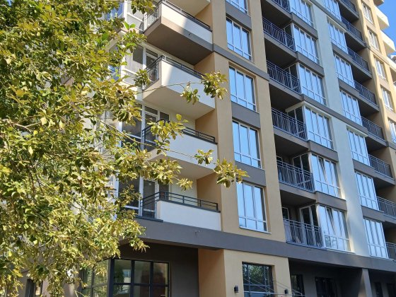 Крона парк 2 продам класну видову простору 1 к квартиру будинок зданий Бровары