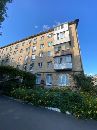 Продам 2к квартиру у самому серці міста Бучі - фото 1